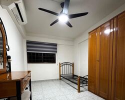 Blk 715 Chong Pang Green (Yishun), HDB 4 Rooms #558867911